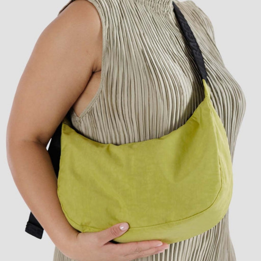 BAGGU Medium Nylon Crescent Bag  Lemongrass